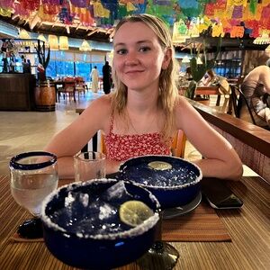 Meet your Posher, Becky